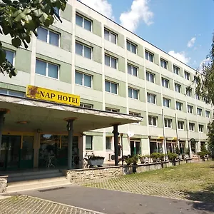 Nap 3*, Budapest Ungheria